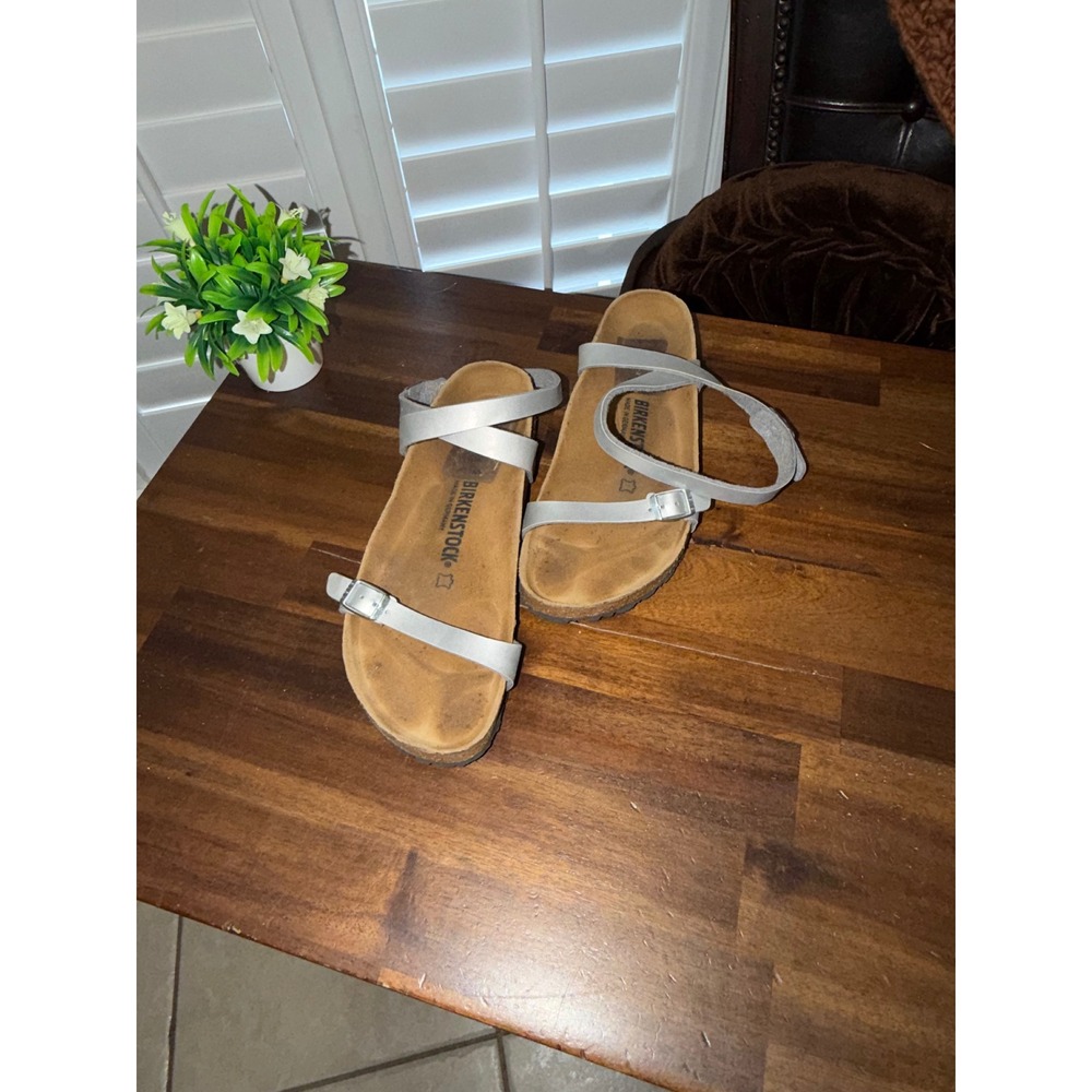 Birkenstock Yara Silver Metallic Ankle Strap Sandals Womens Size 40 Narrow